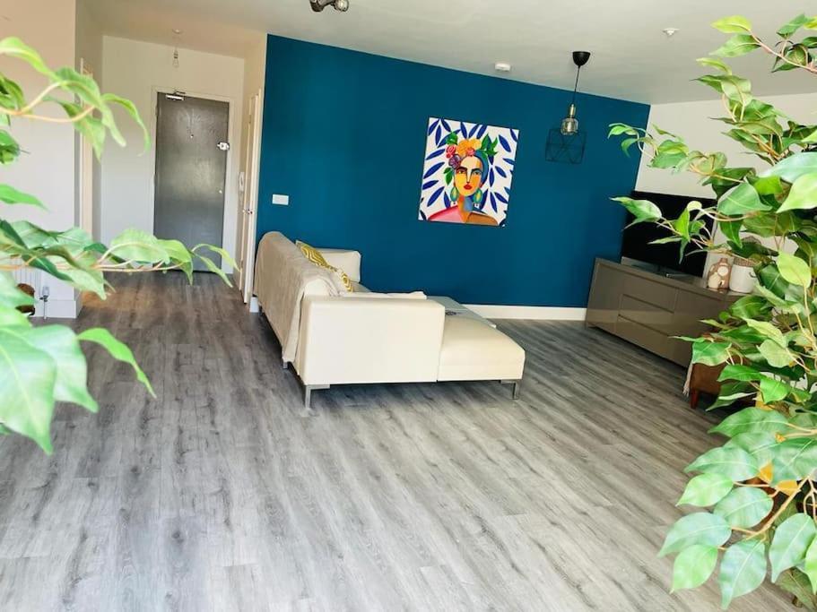 Stunning Huge Openplan 2Bed Flat Apartment Woking Exterior photo